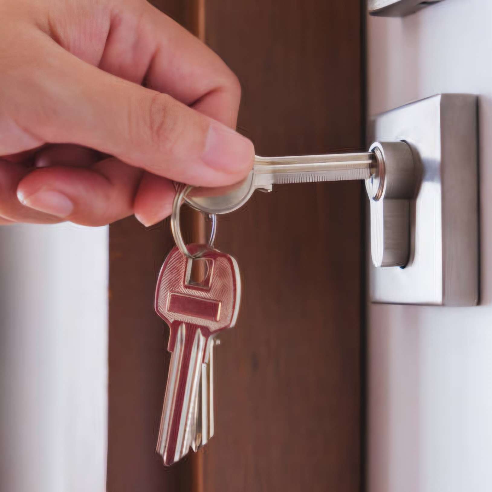 keys_in_lock, Taranliberation. (2026, February 11). Keys & door [Audio file]. Freesound. https://freesound.org/